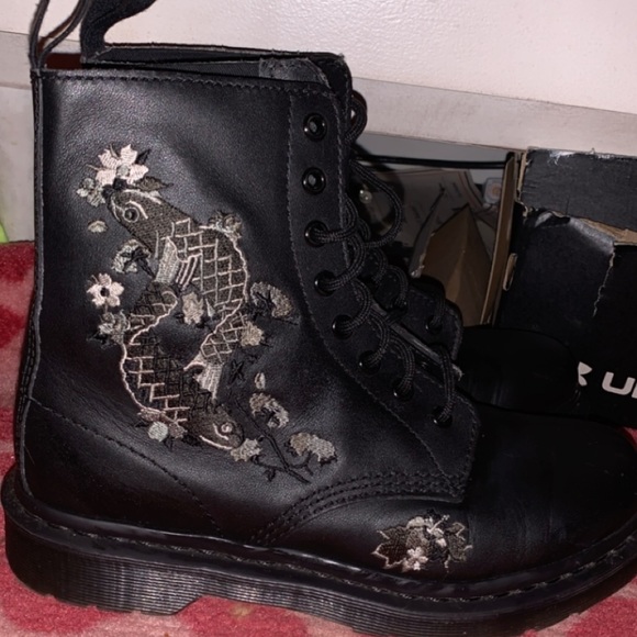 Shoes - Doc boots size 8